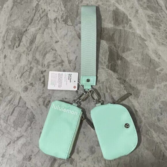 Brand new with tags Lululemon dual pouch keychain - Picture 1 of 1
